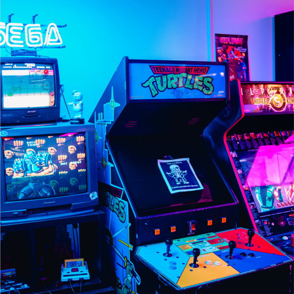 Why Full Sized Arcade Games and Other Retro Games Are Still in Style
