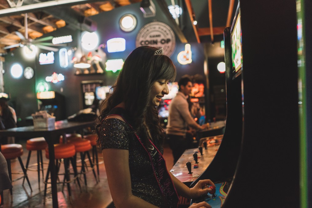 Consider these Arcade Bars when Looking for Full Sized Arcade Games to Play